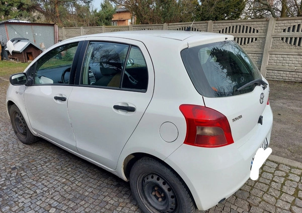 Toyota Yaris cena 6900 przebieg: 168000, rok produkcji 2007 z Lwówek małe 79